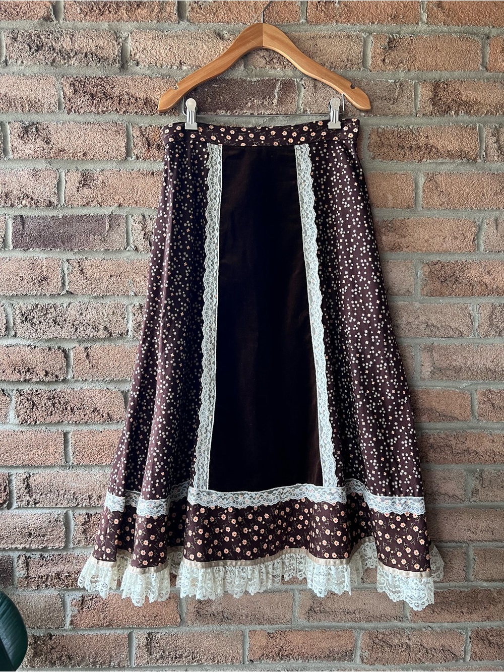 Vintage 70s Jessica’s Gunnies Cotton Velveteen Floral Lace Prairie Skirt 13